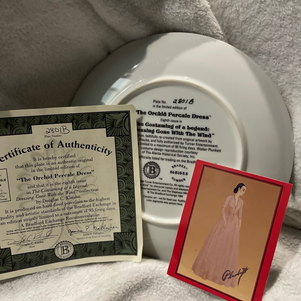 The Bradford Exchange Scarlett O’Hara Decor Accent Plate - Picture 3 of 3